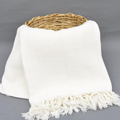 COTTON WHITE Blanket hung from woven basket