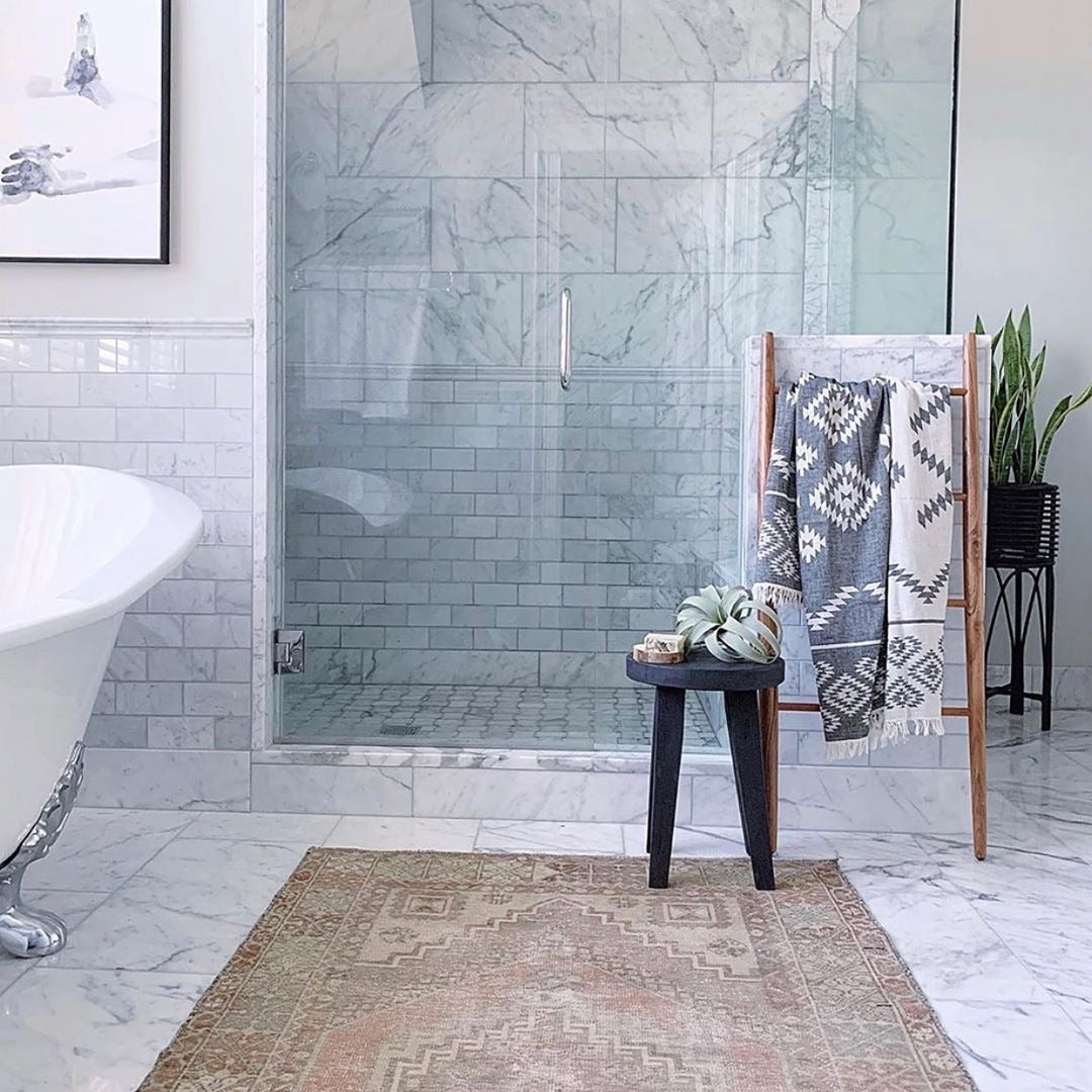 DENIZLI KILIM Double-Sided Turkish Bath Towel hanging on a towel ladder in bathroom